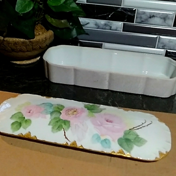 Vintage Long Shabby Chic Ceramic Rose Pattern Gold Gold Trimmed Storage Box - Picture 3 of 11